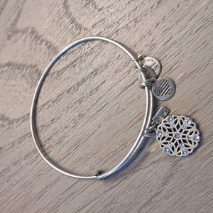 Alex and Ani Limited Edition Snowflake bangle 2016